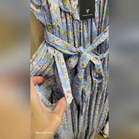 Lulu's Sunny Bliss Light Blue Floral Print Tiered Maxi Dress SZ. SM NWT - Picture 3 of 10
